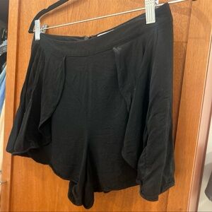 NWOT High waisted ruffle shorts